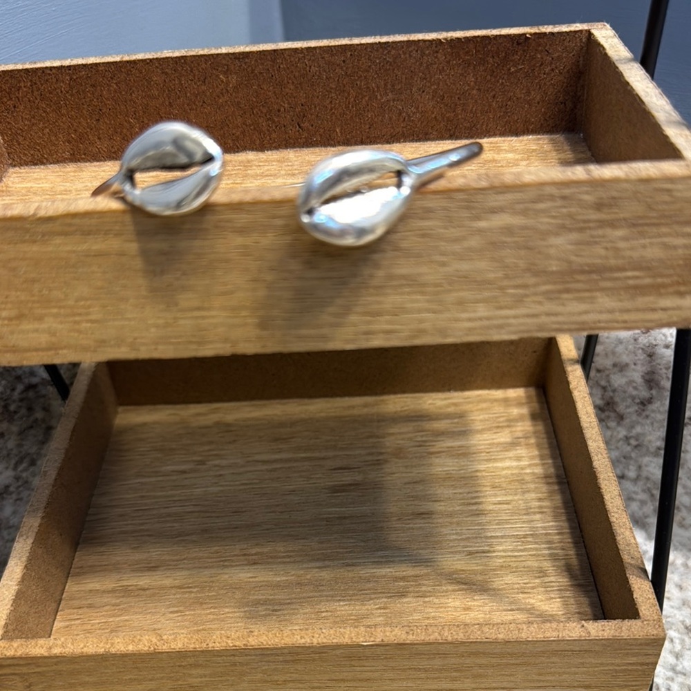 Silver Cowrie Shell Bracelet